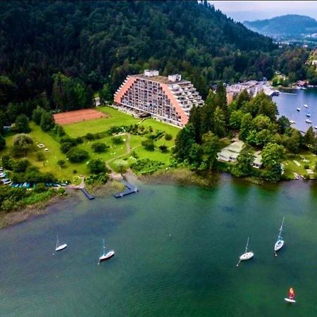Apartment Am Ossiachersee Mit Eigenem Seezugang Landskron Extérieur photo