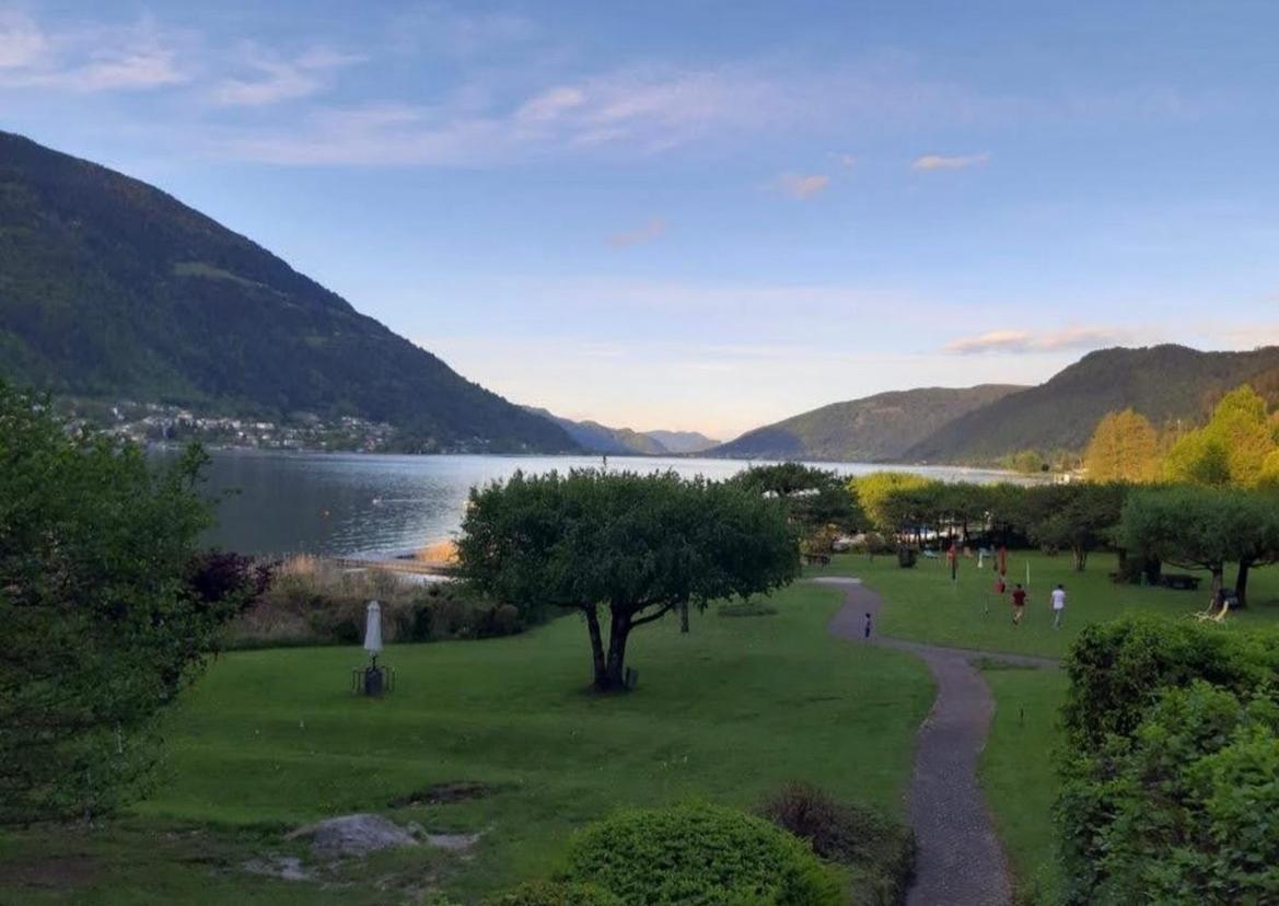 Apartment Am Ossiachersee Mit Eigenem Seezugang Landskron Extérieur photo